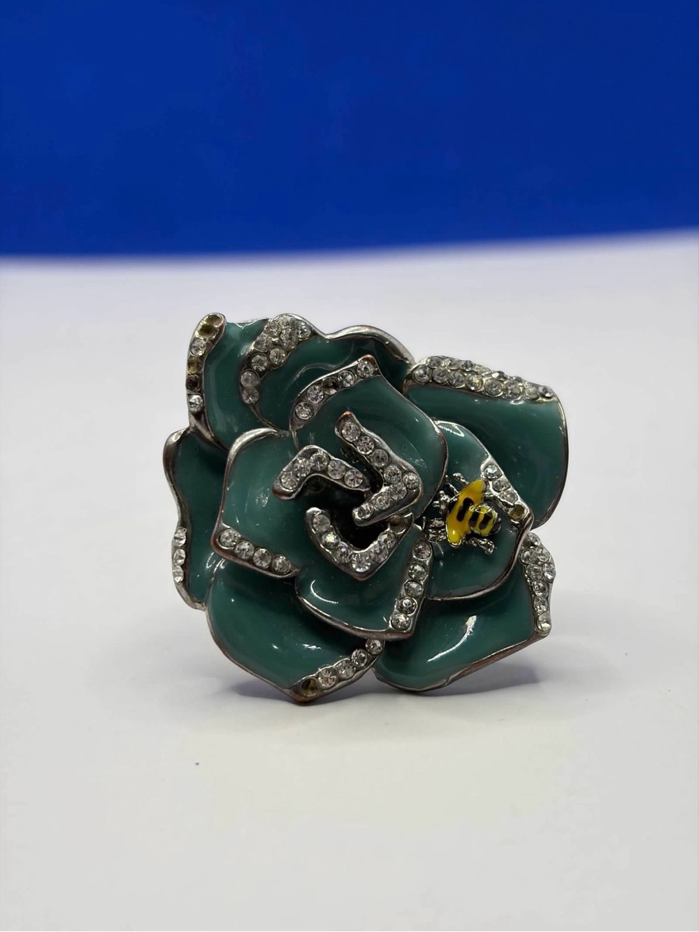 Size 7.5 Teal Enamel Flower Bee Rhinestone Statement Ring